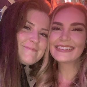 Meet your Posher, Blakeli